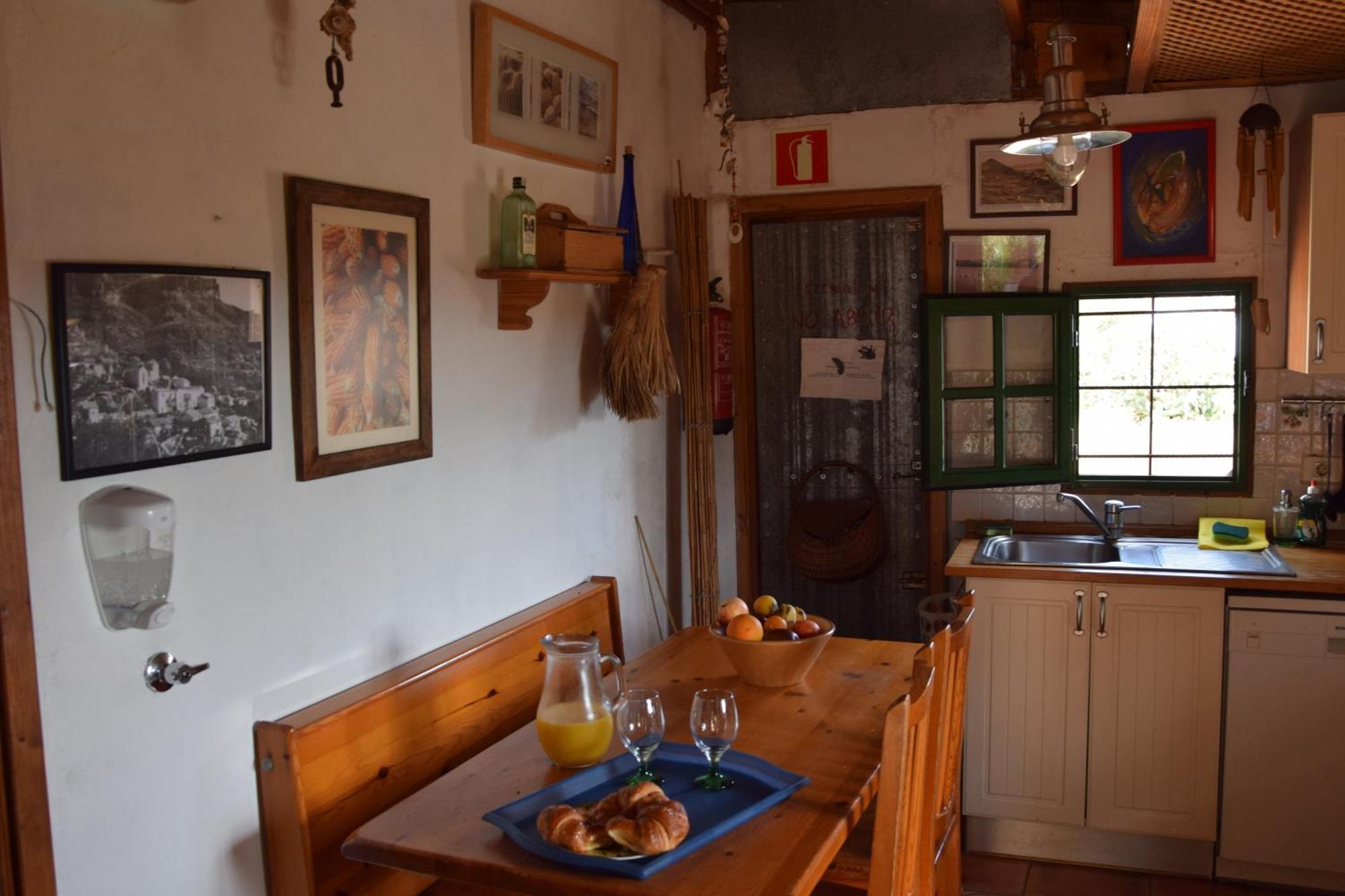 La Casa De Los Pinos Temisas Eksteriør billede